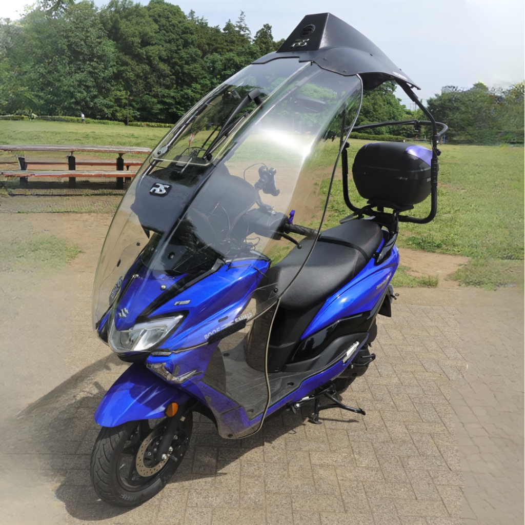 Dakschild met Suzuki Burgman Street 125