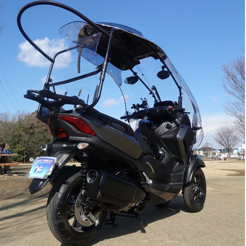 Roof Shield with Yamaha Tricity 300