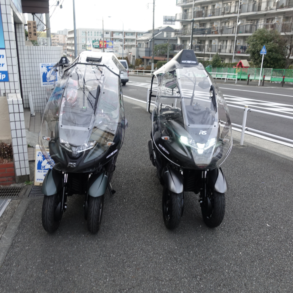 Scudo per il tetto con Yamaha Tricity 300