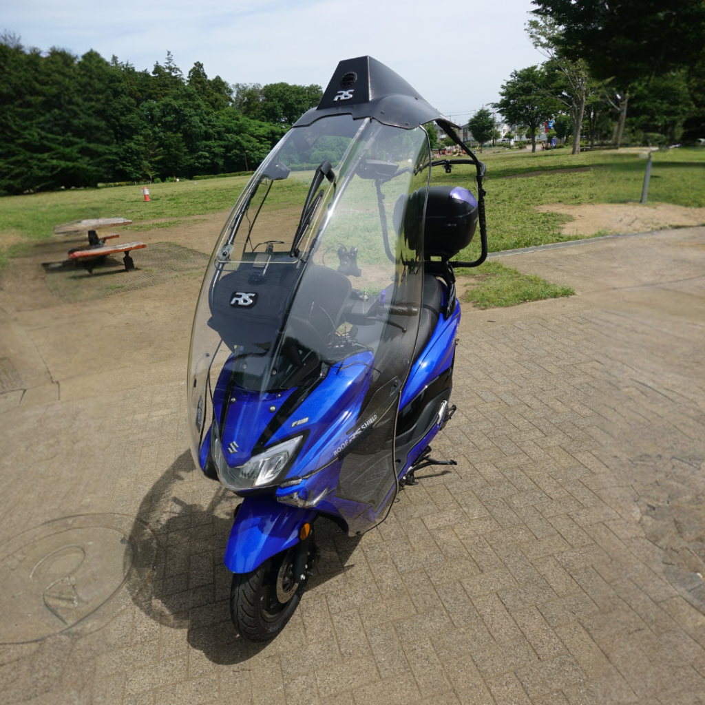 Roof Shield with Suzuki Burgman Street 125