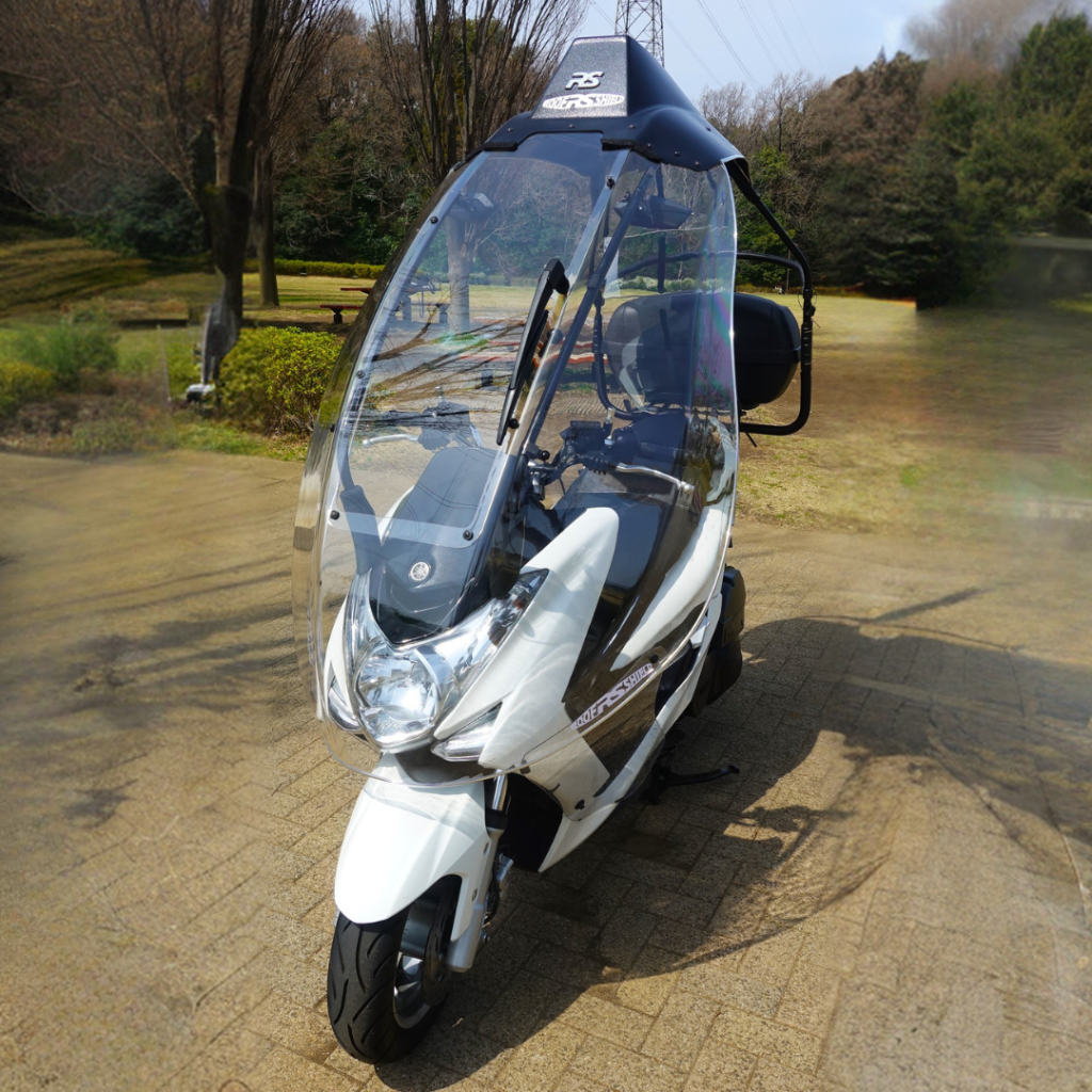 Scudo per il tetto con Yamaha Majesty S1