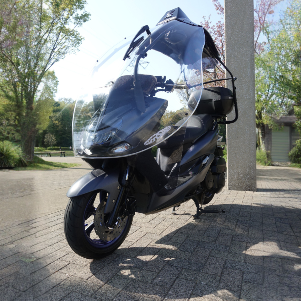 Dachhaube mit Yamaha Majesty S2