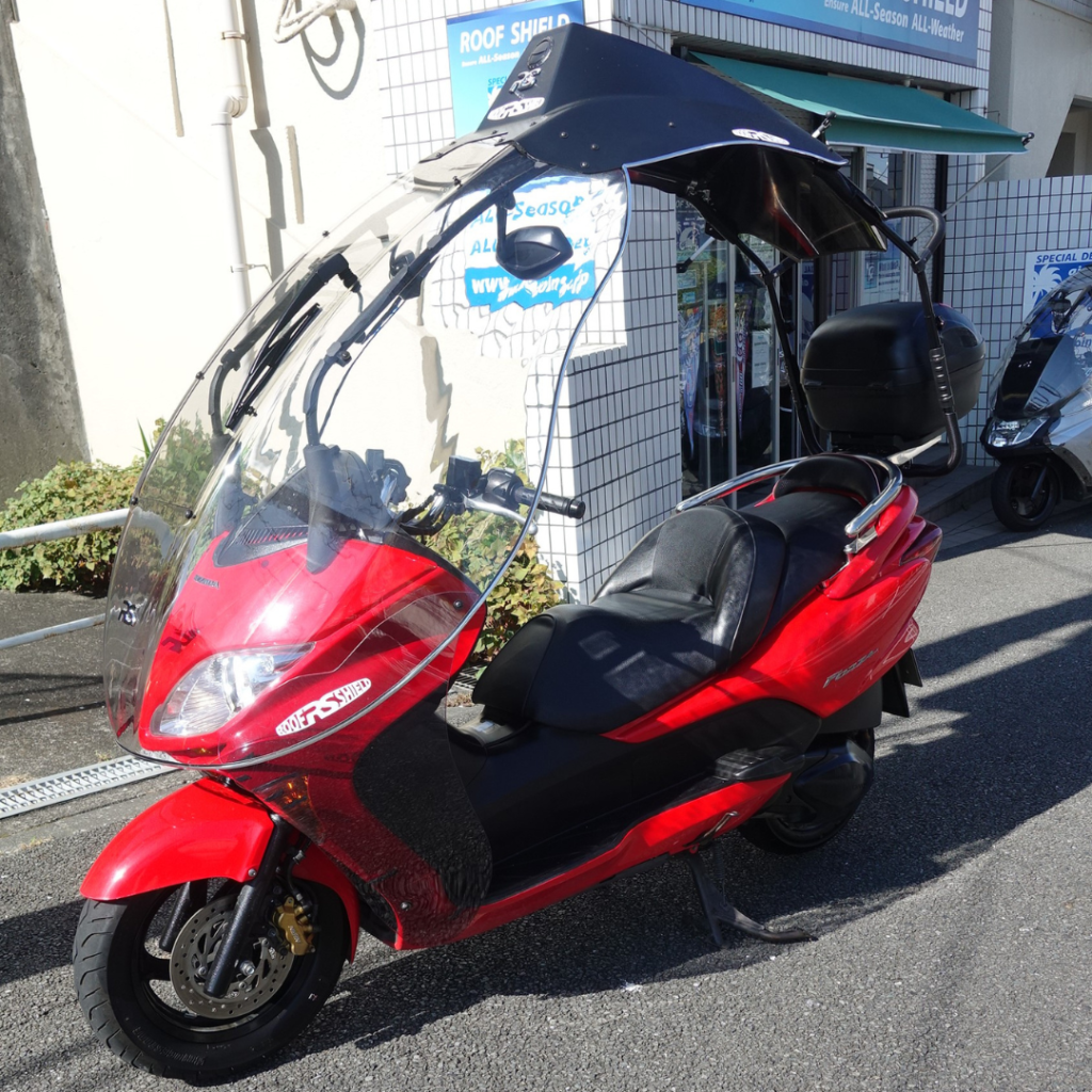 Roof Shield with Honda Forza MF08