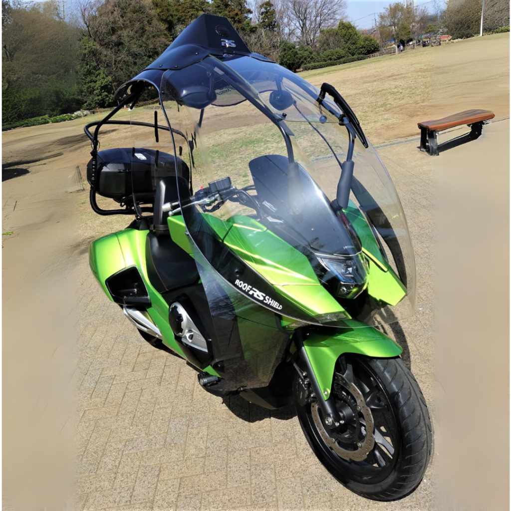 Roof Shield with Honda NM4