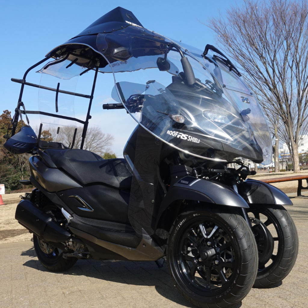 Roof Shield with Yamaha Tricity 300