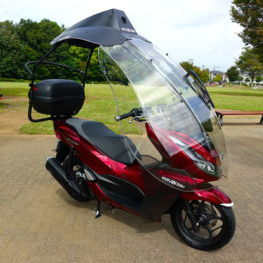 Roof Shield with Honda PCX4