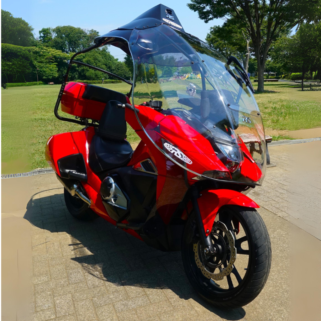 Dakschild met Honda NM4