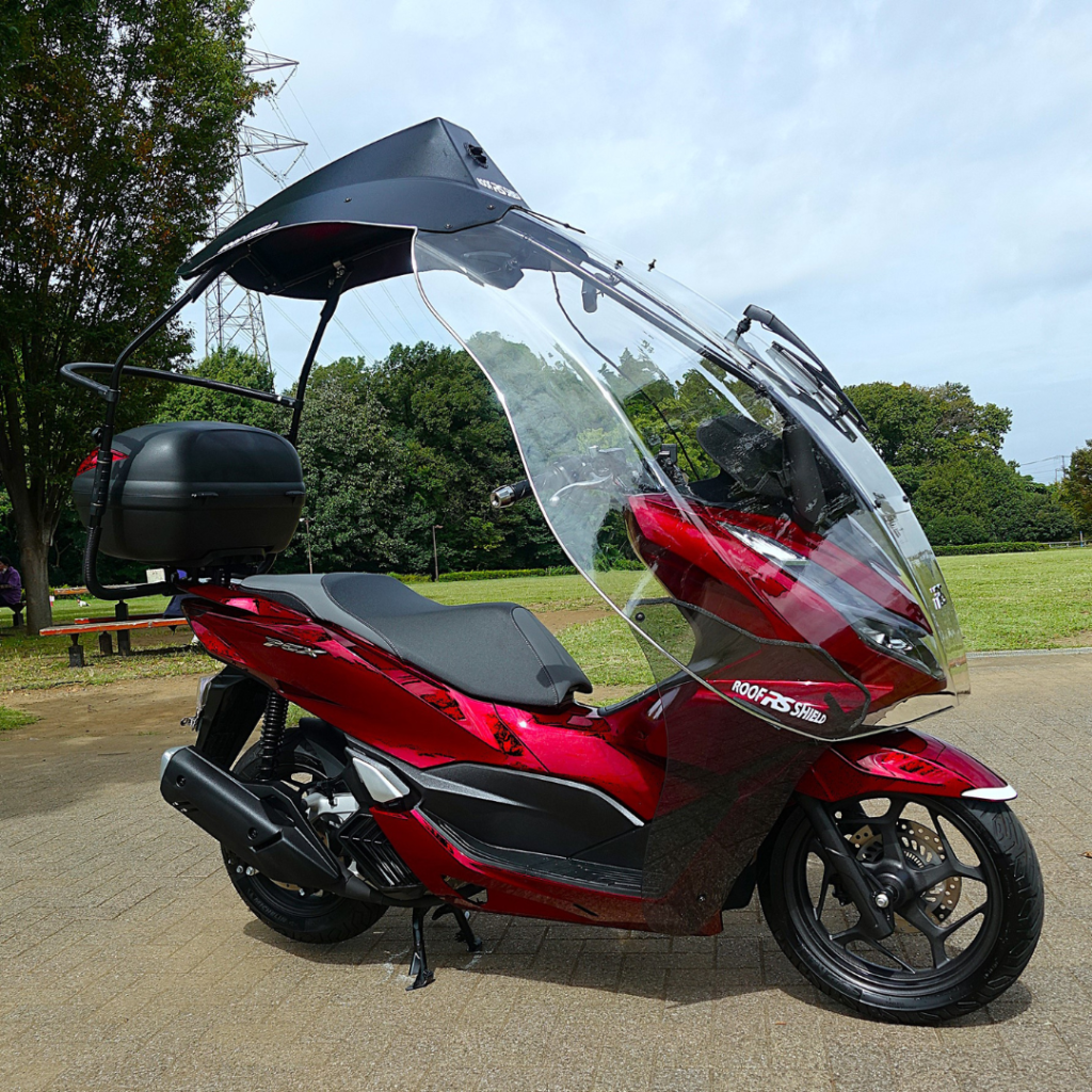 Dakschild met Honda PCX4