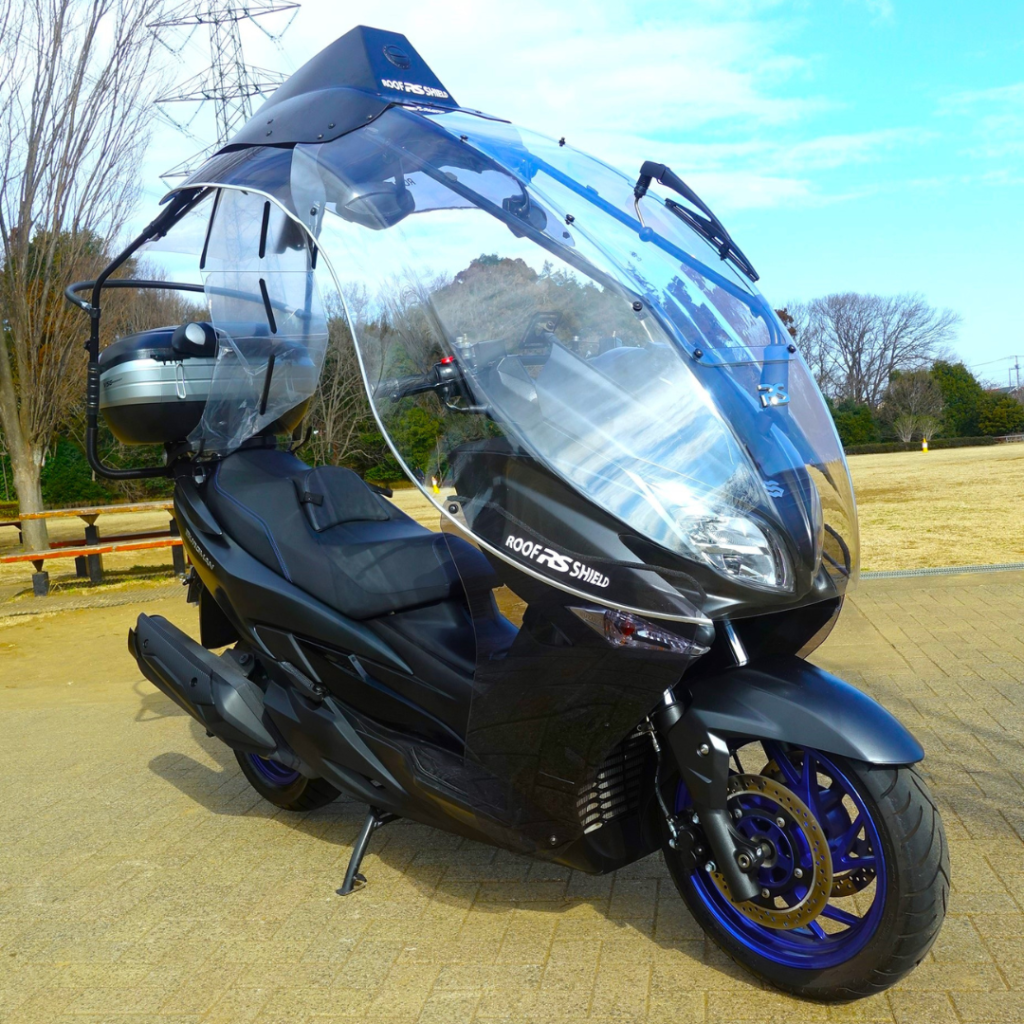 Roof Shield with Suzuki Burgman 400