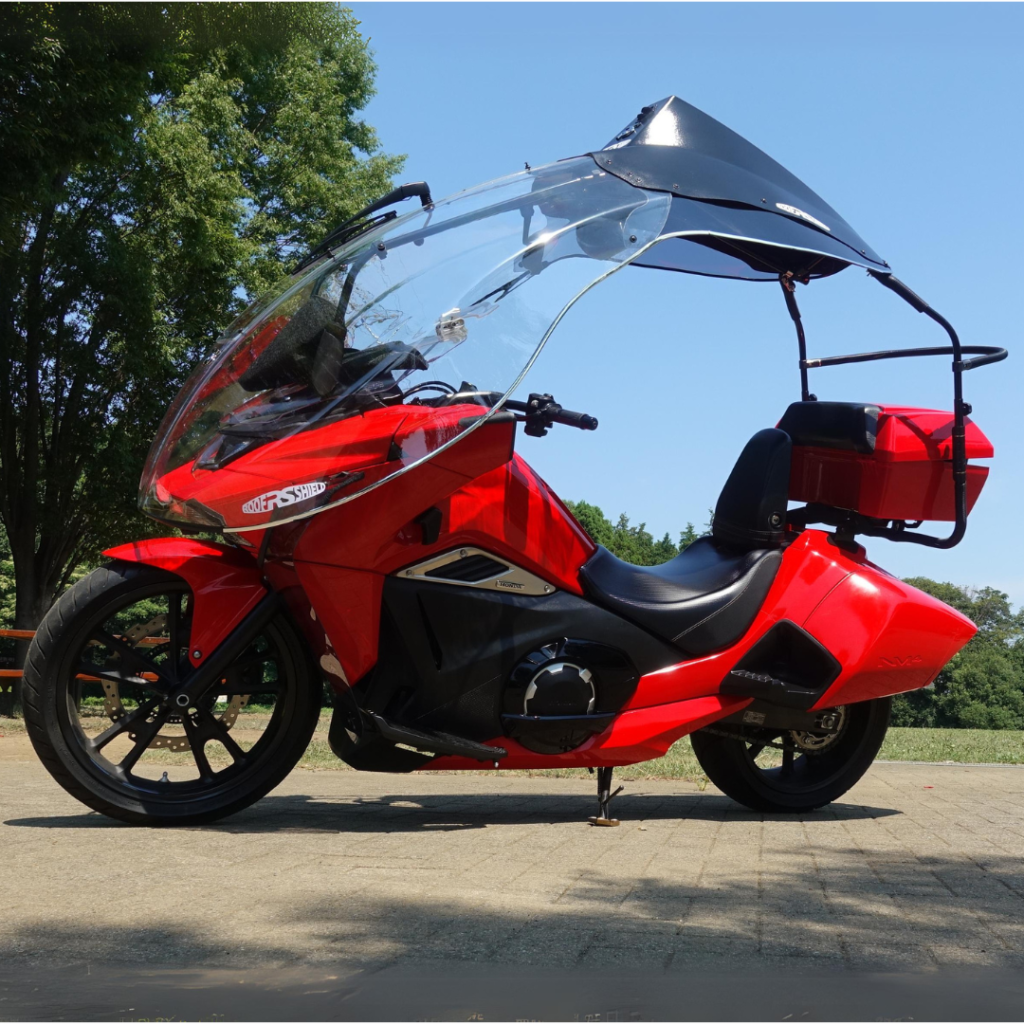 Dakschild met Honda NM4