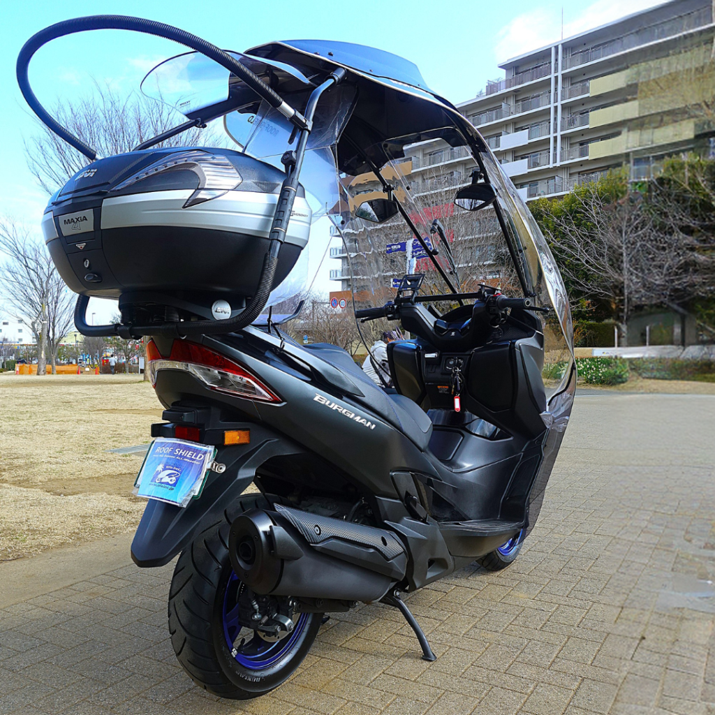 Escudo de techo con Suzuki Burgman 400